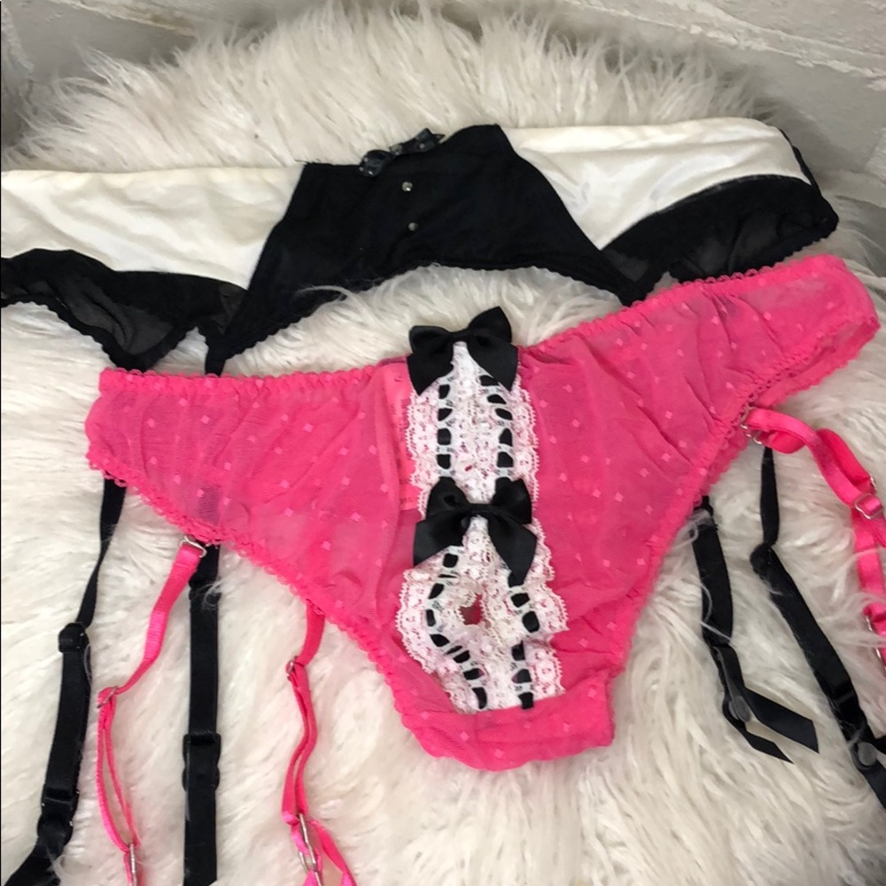 Victoria’s Secret 2 items